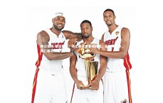 利记官网-狙击登顶！拜仁慕尼黑客场胜出，豪取关键分，拜仁慕尼黑客场队服